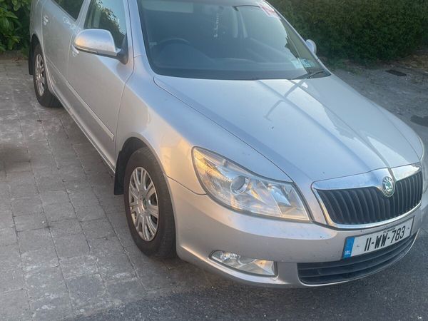 Skoda Octavia Saloon, Diesel, 2011, Silver