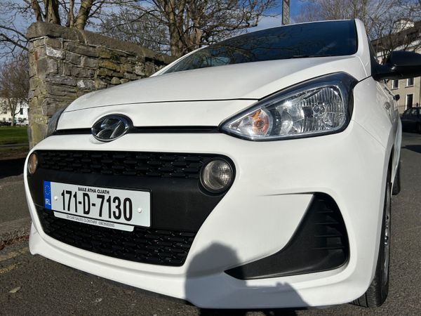 Hyundai i10 Hatchback, Petrol, 2017, White