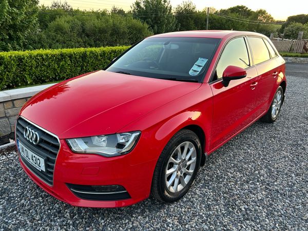 Audi A3 Hatchback, Diesel, 2014, Red