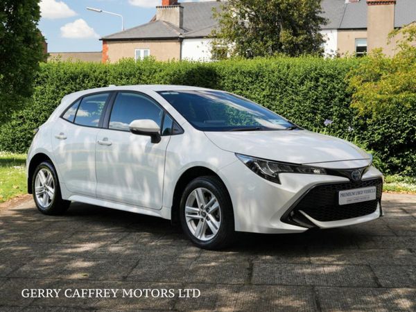 Toyota Corolla Hatchback, Petrol Hybrid, 2022, White