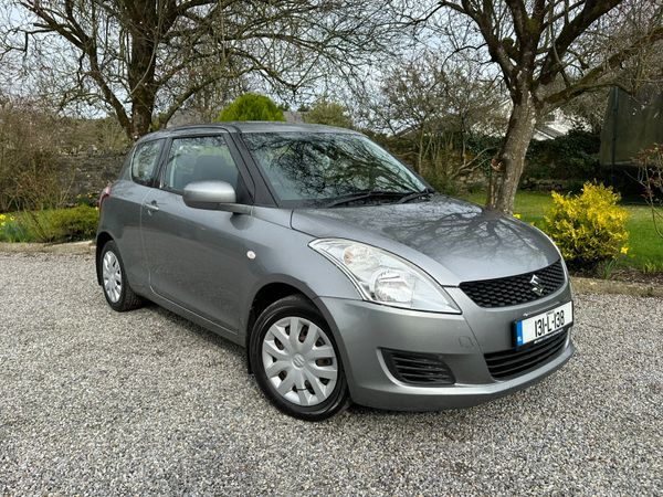 Suzuki Swift Hatchback, Petrol, 2013, Grey