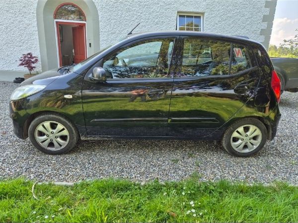 Hyundai i10 Hatchback, Petrol, 2014, Black