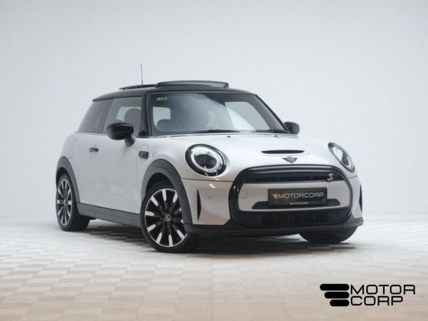 Mini Electric Hatchback, Electric, 2022, Silver