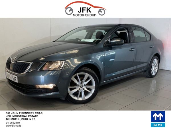 Skoda Octavia Hatchback, Diesel, 2020, Grey