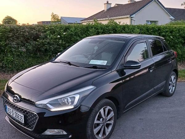 Hyundai i20 Hatchback, Petrol, 2015, Black