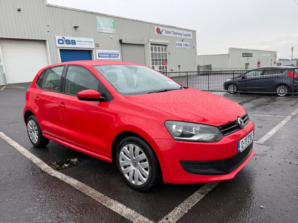 Volkswagen Polo Hatchback, Petrol, 2012, Red