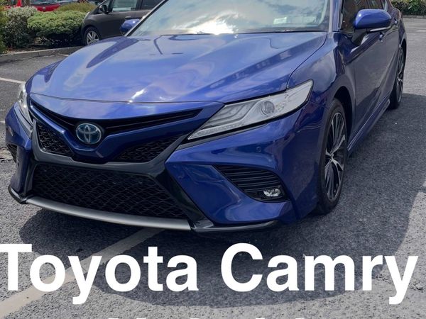Toyota Camry Saloon, Petrol Hybrid, 2020, Purple