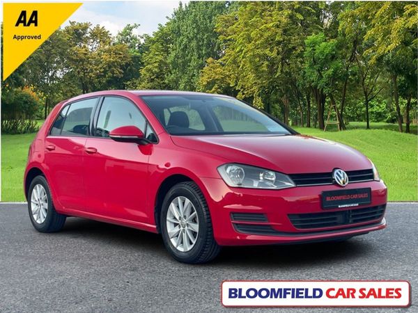 Volkswagen Golf Hatchback, Petrol, 2014, Red