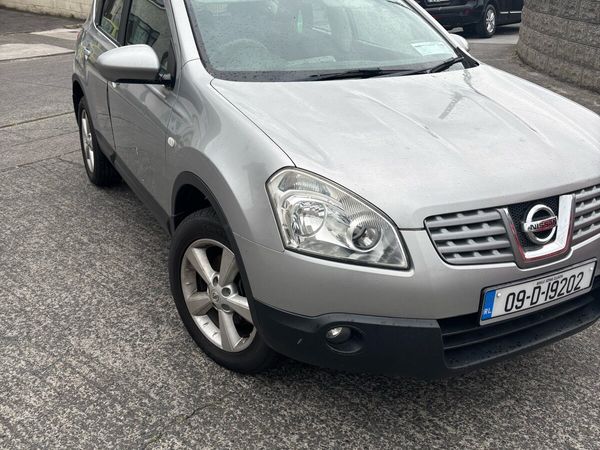 Nissan Qashqai Hatchback, Diesel, 2009, Silver