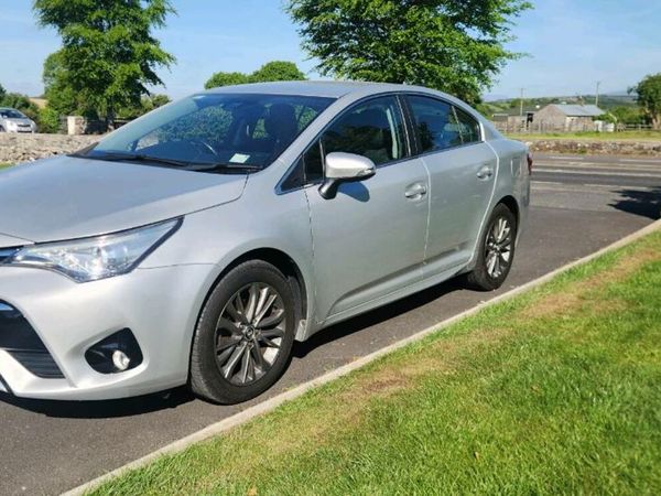 Toyota Avensis Saloon, Diesel, 2017, Grey