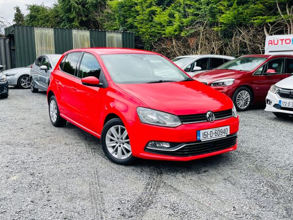 Volkswagen Polo Hatchback, Petrol, 2015, Red