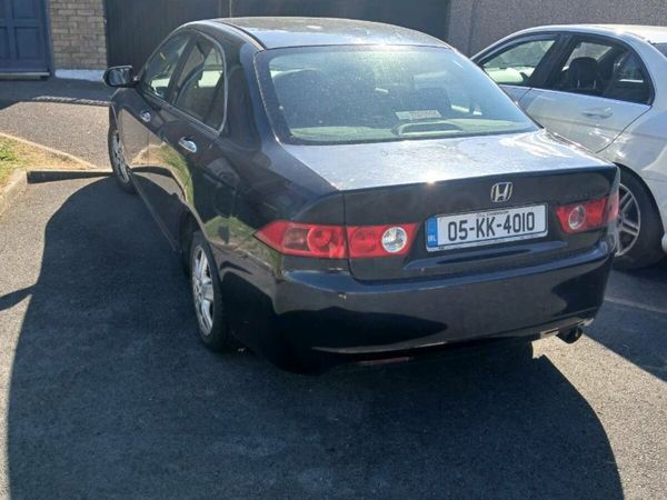 Honda Accord Saloon, Petrol, 2005, Black