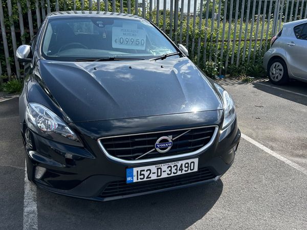 Volvo V40 Hatchback, Diesel, 2015, Black