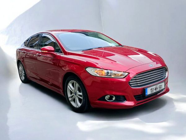 Ford Mondeo Hatchback, Diesel, 2015, Red