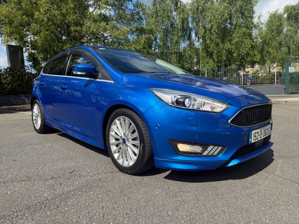 Ford Focus Hatchback, Petrol, 2015, Blue