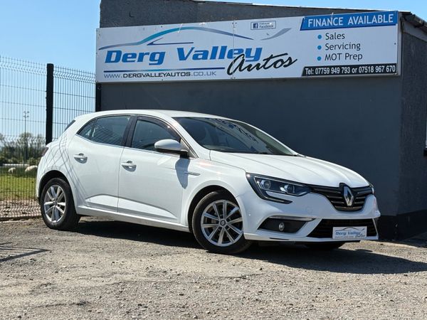 Renault Megane Hatchback, Diesel, 2018, White