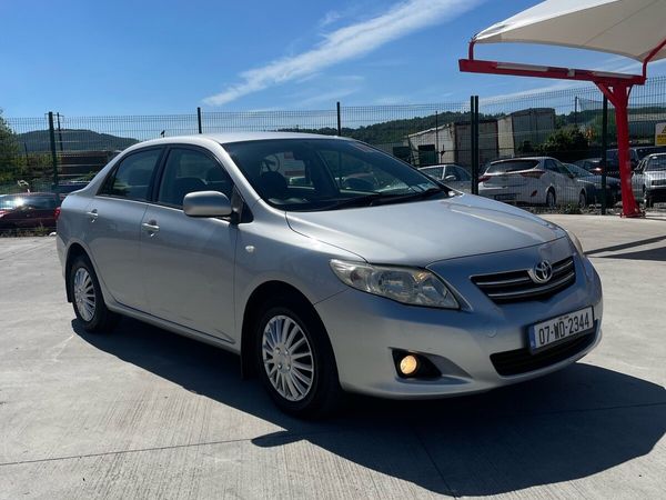 Toyota Corolla Saloon, Petrol, 2007, Silver