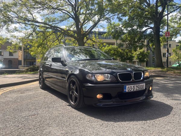 BMW 3-Series Estate/Jeep, Petrol, 2003, Black