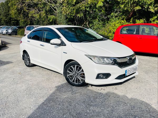 Honda Grace Saloon, Petrol Hybrid, 2017, White