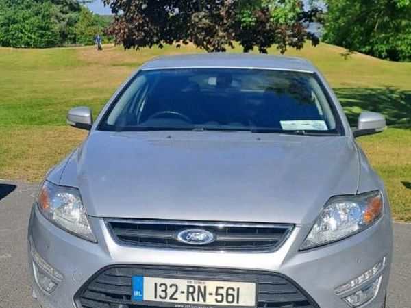 Ford Mondeo Hatchback, Diesel, 2013, Silver