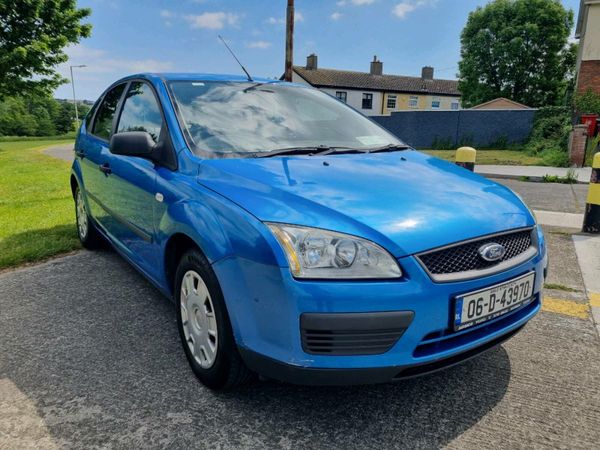 Ford Focus Hatchback, Petrol, 2006, Blue