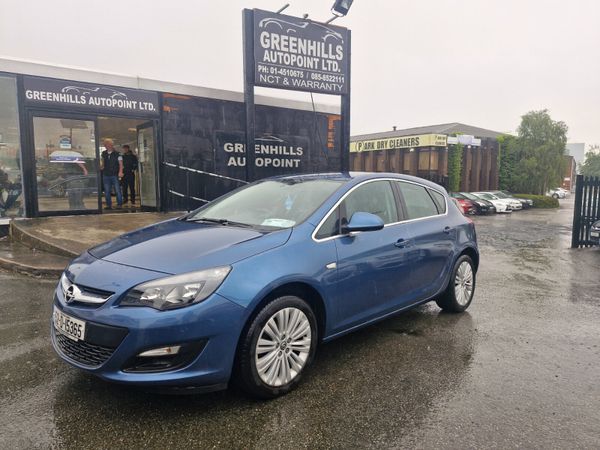 Opel Astra Hatchback, Petrol, 2015, Blue
