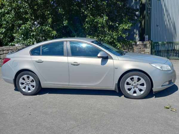 Opel Insignia MPV, Diesel, 2012, Yellow