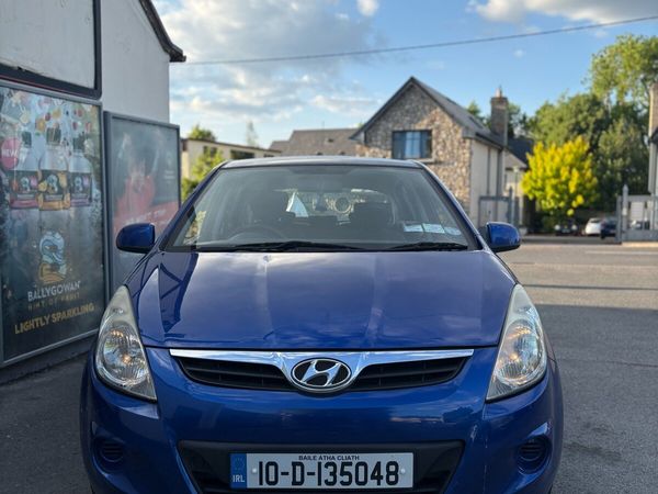 Hyundai i20 Hatchback, Petrol, 2010, Blue