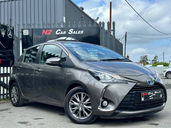 Toyota Yaris MPV, Petrol Hybrid, 2019, Grey