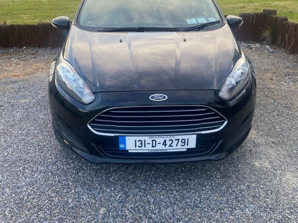 Ford Fiesta Hatchback, Petrol, 2013, Black