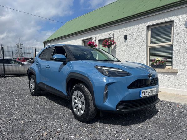 Toyota Yaris Cross SUV, Petrol, 2022, Blue