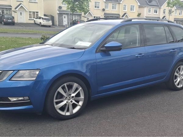 Skoda Octavia Estate, Diesel, 2017, Blue