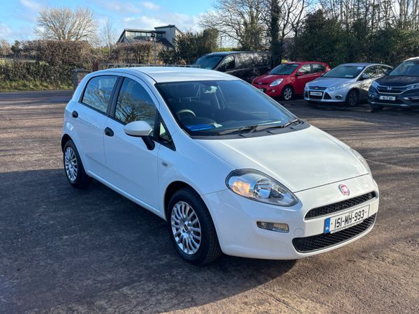 Fiat Punto Hatchback, Petrol, 2015, White