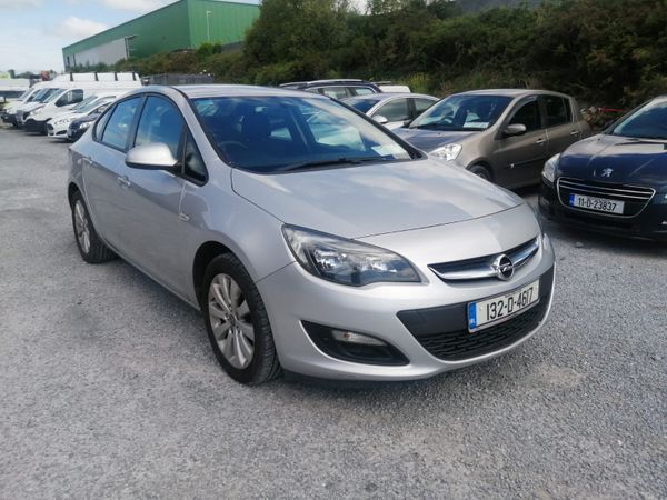 Opel Astra Saloon, Diesel, 2013, Silver