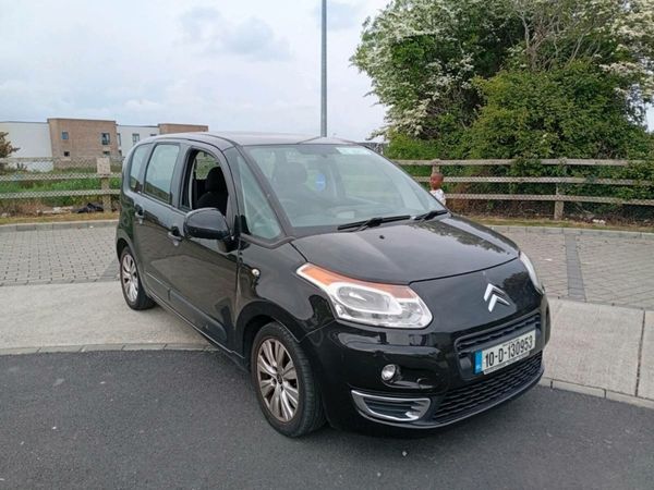 Citroen DS 3 Hatchback, Petrol, 2010, Red
