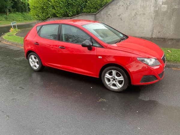 SEAT Ibiza Hatchback, Petrol, 2010, Red