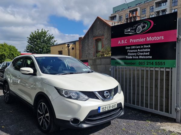 Nissan Qashqai Hatchback, Petrol, 2015, White
