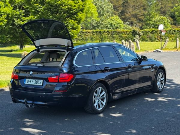 BMW 5-Series Estate, Diesel, 2011, Blue