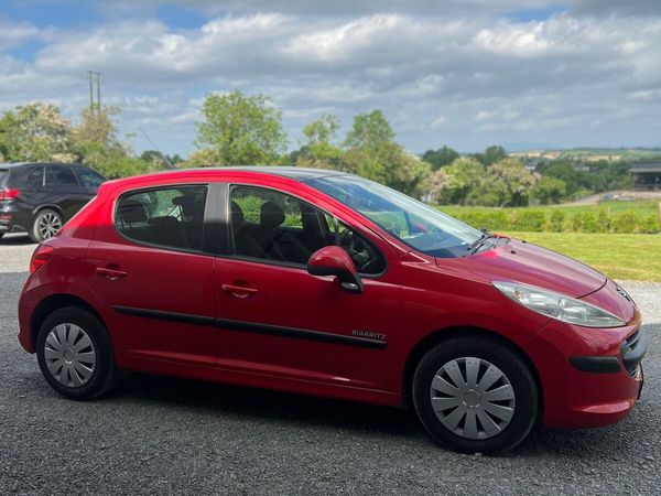 Peugeot 207 Hatchback, Petrol, 2009, Red