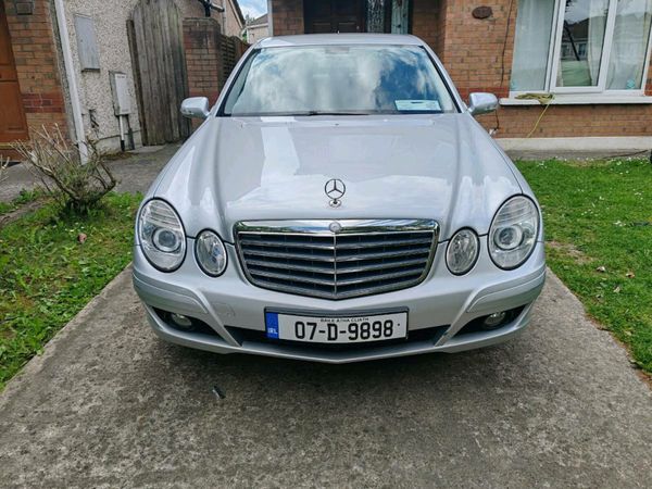 Mercedes-Benz E-Class Saloon, Petrol, 2007, Silver