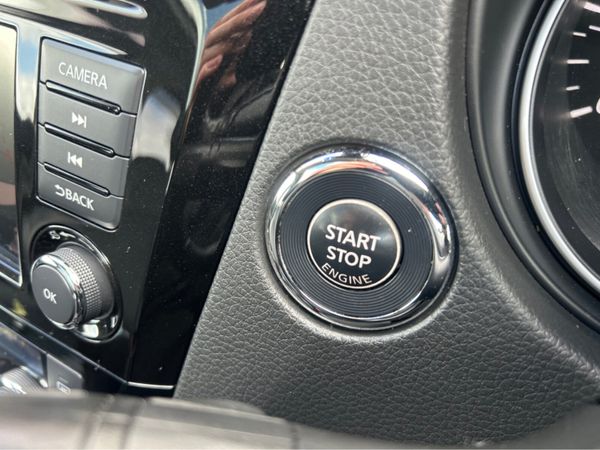 Nissan Qashqai MPV, Diesel, 2019, White
