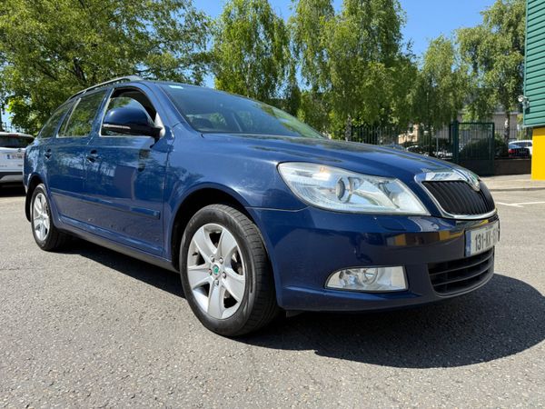 Skoda Octavia Estate, Diesel, 2013, Blue