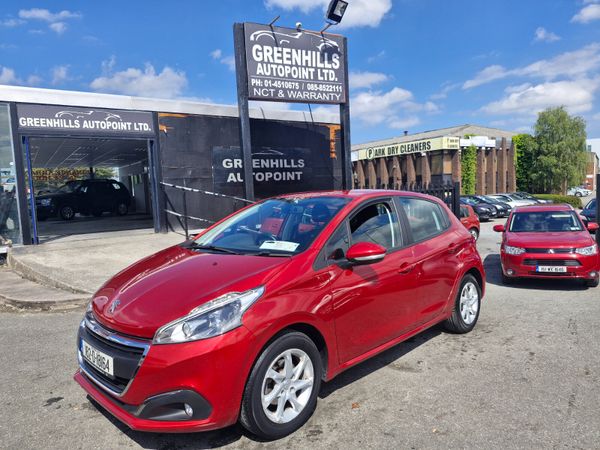 Peugeot 208 Hatchback, Petrol, 2018, Red