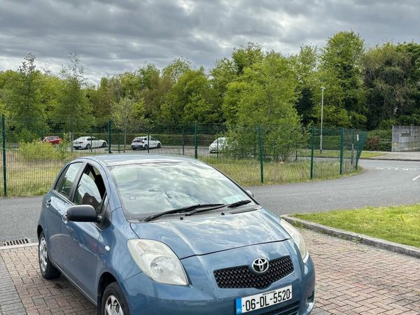 Toyota Yaris Hatchback, Petrol, 2006, Blue