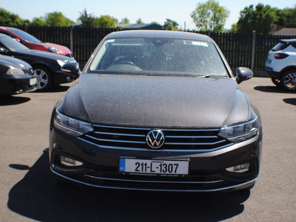Volkswagen Passat Saloon, Diesel, 2021, Grey