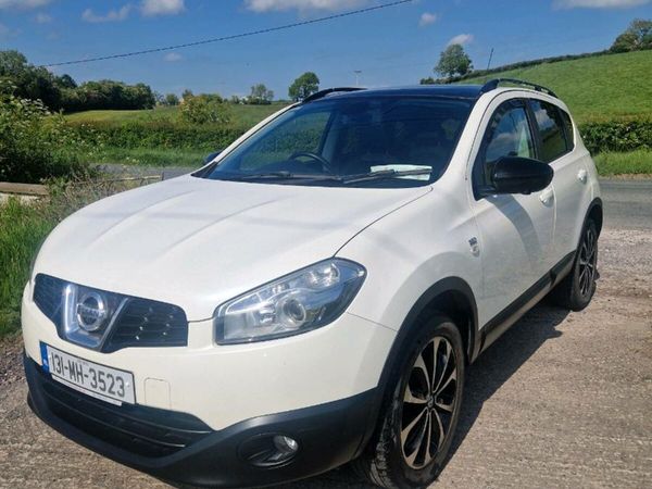 Nissan Qashqai Hatchback, Diesel, 2013, White