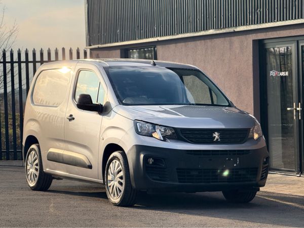 Peugeot e-Partner Van, Electric, 2021, Grey