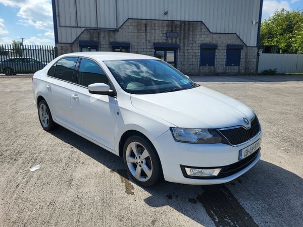 Skoda Rapid Saloon, Diesel, 2013, White
