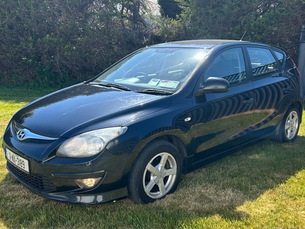 Hyundai i30 Hatchback, Diesel, 2011, Black