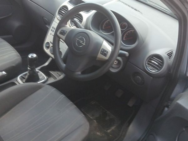 Opel Corsa Hatchback, Petrol, 2008, Silver
